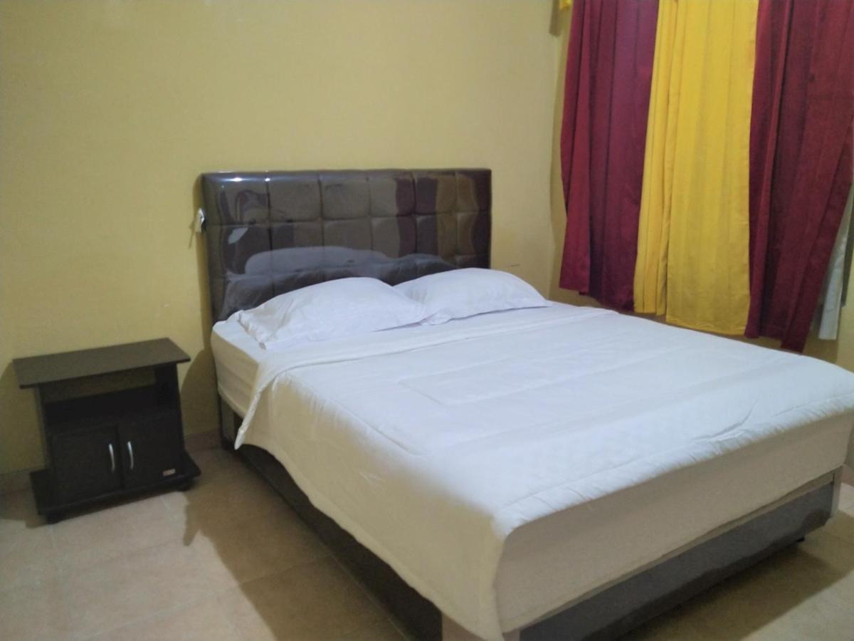 Hotel Pekalongan Syariah Mitra Reddoorz Экстерьер фото