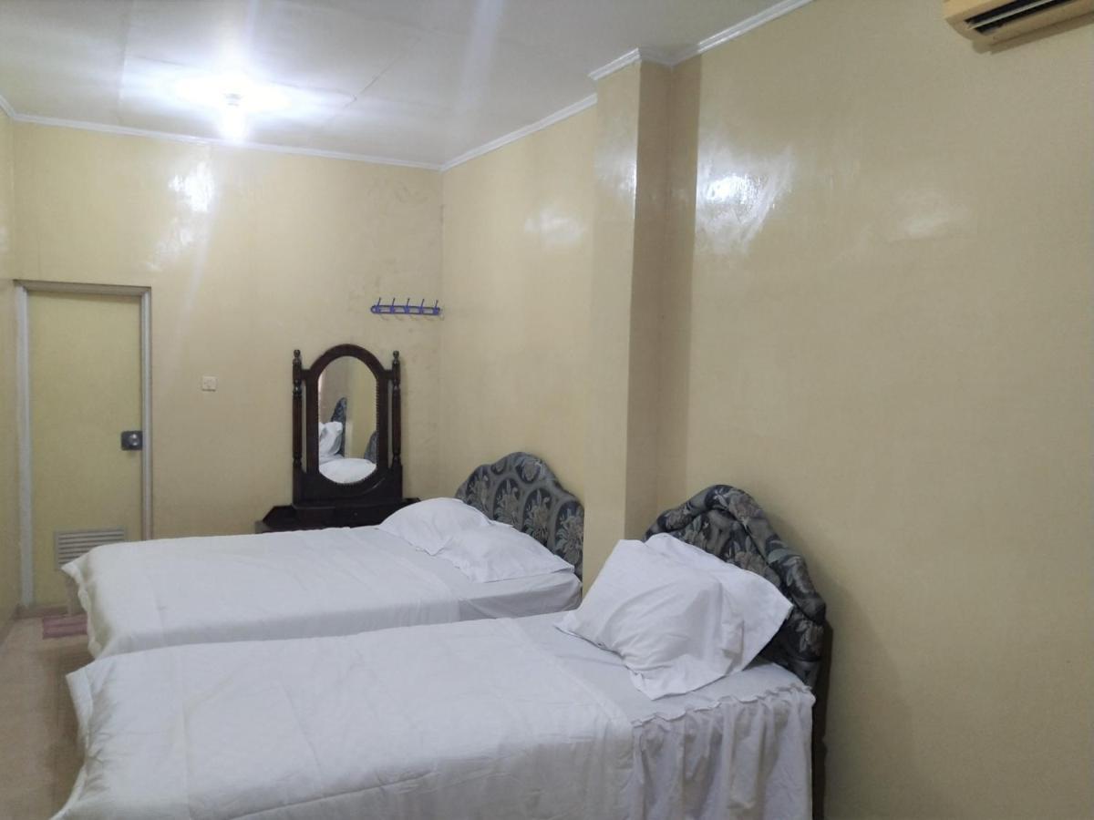 Hotel Pekalongan Syariah Mitra Reddoorz Экстерьер фото