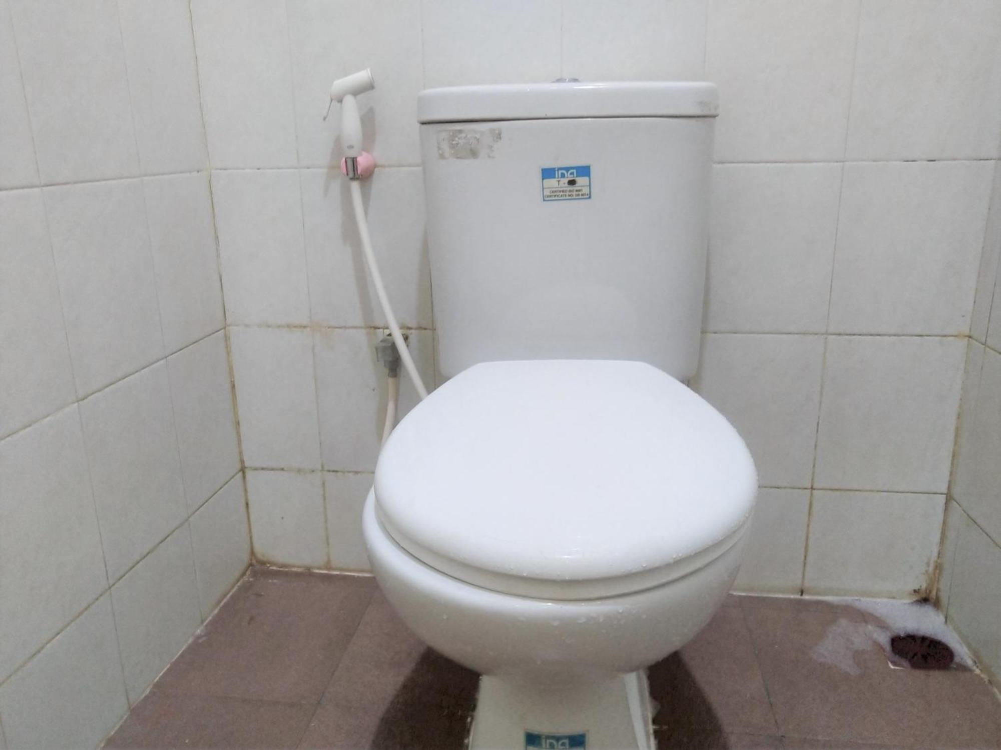 Hotel Pekalongan Syariah Mitra Reddoorz Номер фото